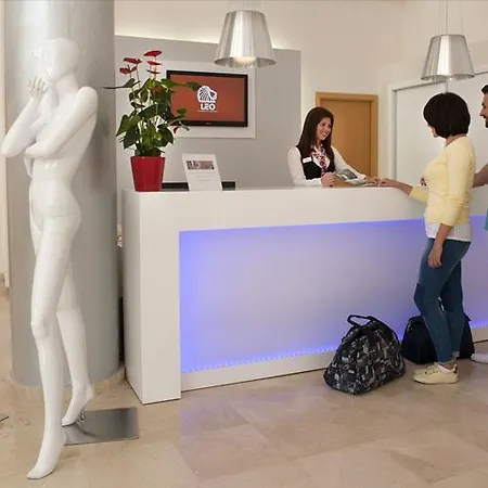 Leo Punta Umbria III Adults Only Apartment *